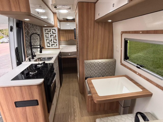 Motorhome Forasteiro – Starlink para alugar em Curitiba – Sprinter 417 — foto 4
