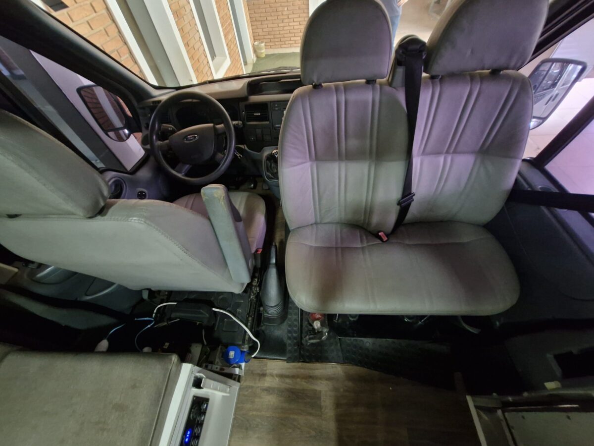 Motorhome Ford Transit 2011 — foto 1