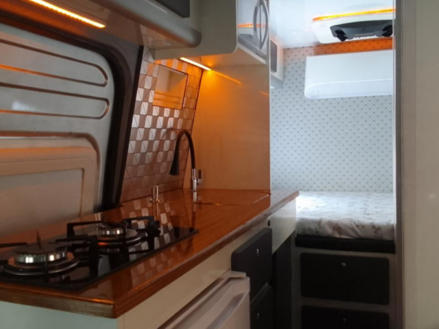 Motorhome Ford Transit Longa 2011 à Venda – Montagem 2024 | 3 Pessoas — foto 3
