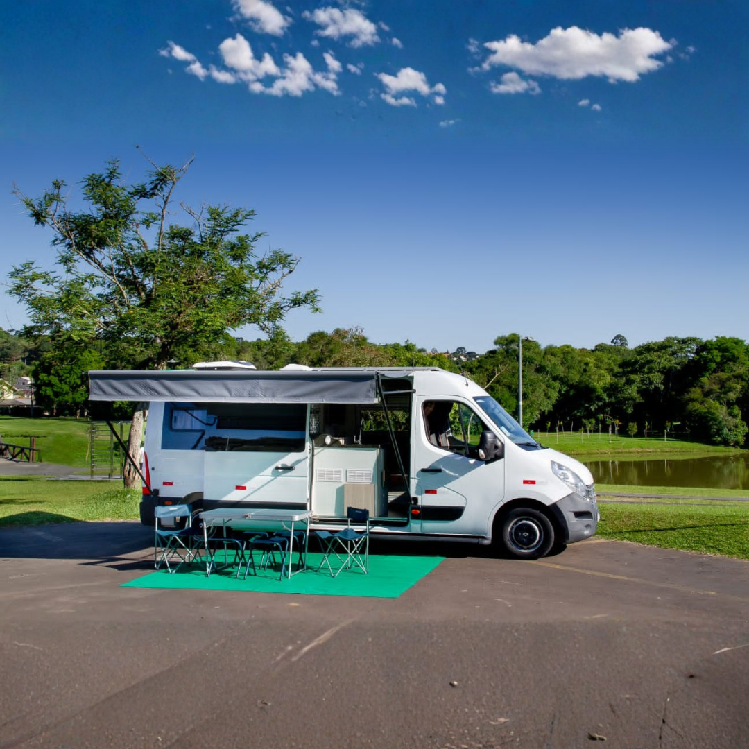Motorhome Freedom com Starlink para Alugar em Curitiba – PR — foto 1