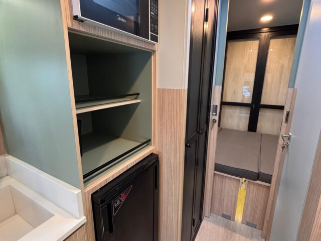 Motorhome Patagônia para alugar em Curitiba – Sprinter 517 2025 — foto 5