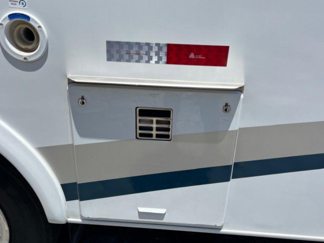 Motorhome Santo Inácio 8.5 Iveco 70-170 2023 à Venda – 6 Pessoas — foto 3