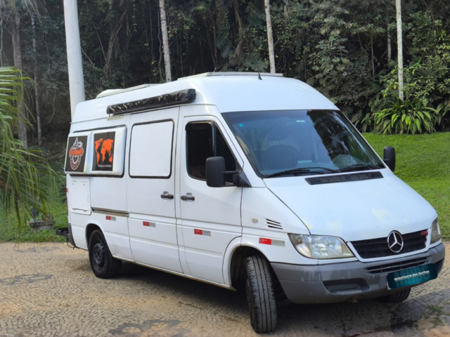 Motorhome Sprinter 2009 à Venda – Autonomia e Sistema Solar | MG — foto 2