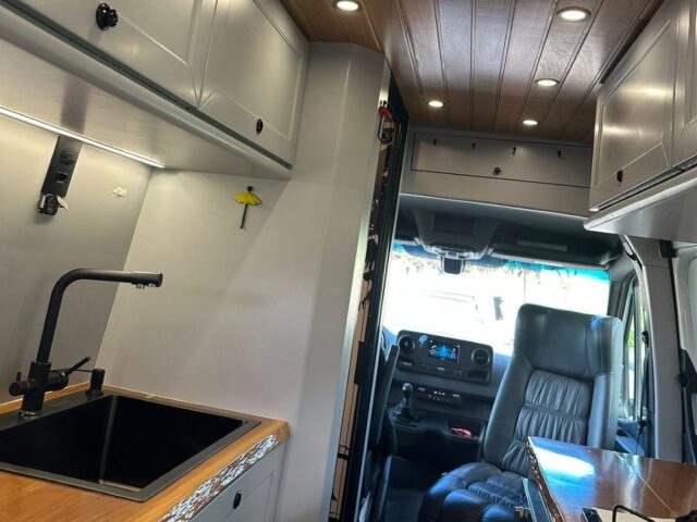 MOTORHOME SPRINTER 416 CDI COM KIT HIGHTECH 2022 — foto 4