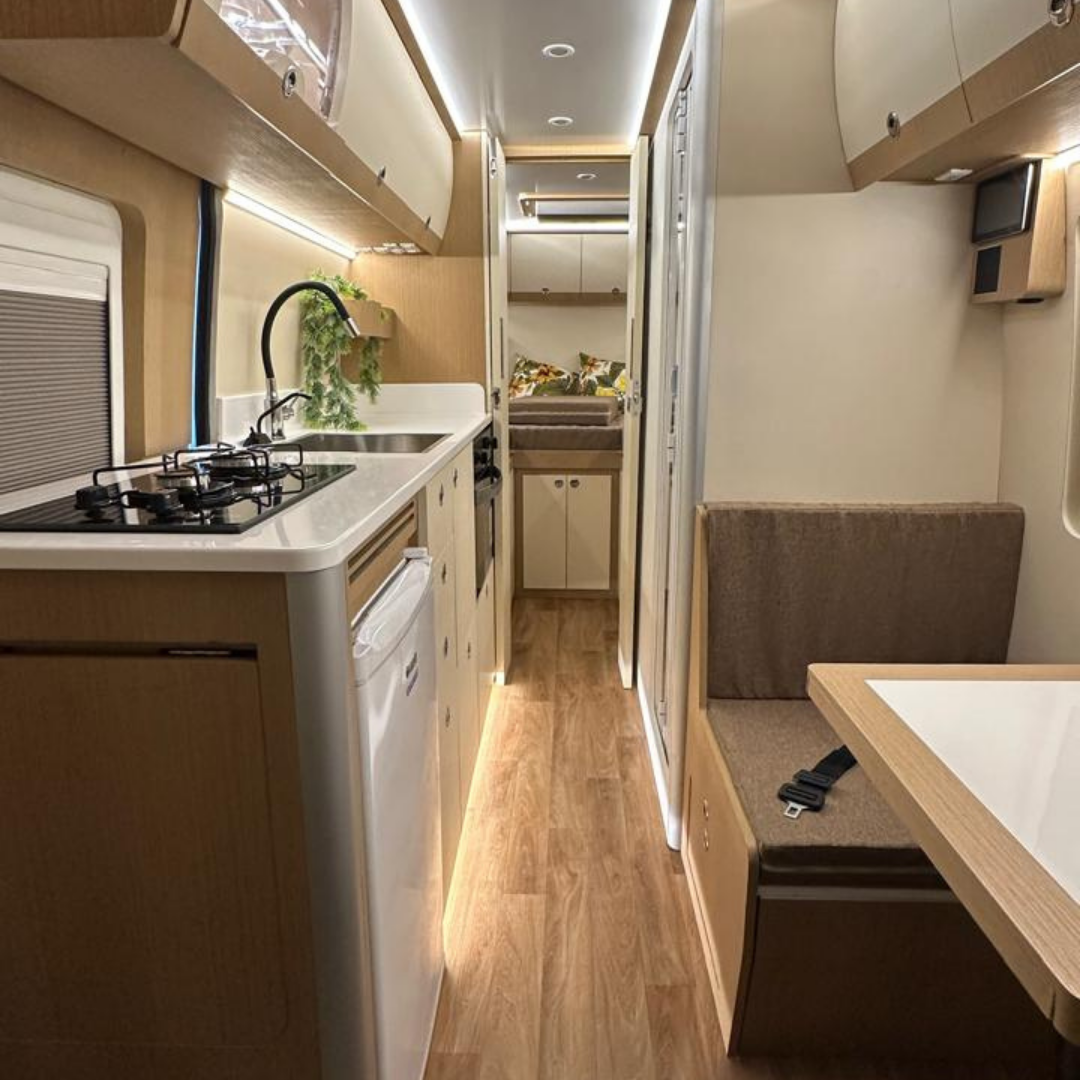 Motorhome Sprinter 517 Panamerican 2023/2024 à Venda — foto 1