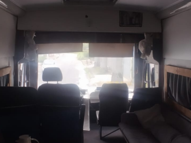 Motorhome Turiscar Riviera 1100 1975 à Venda – 8 Pessoas — foto 3