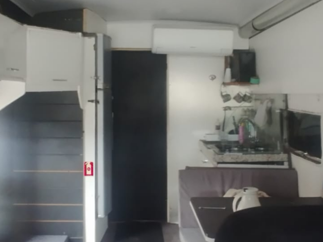 Motorhome Turiscar Riviera 1100 1975 à Venda – 8 Pessoas — foto 5