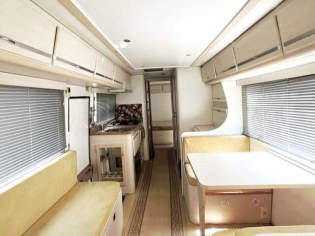 Motorhome Vettura Mercedes Benz 608 — foto 5
