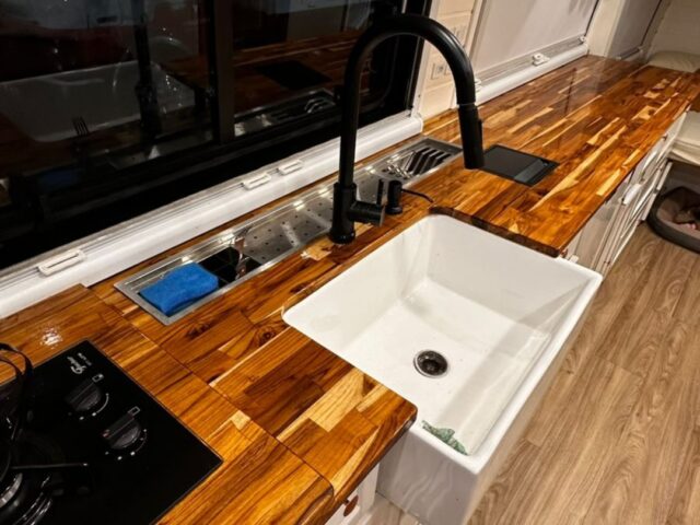 Motorhome VW 9-150 Marco Polo Sênior 2023 — foto 3